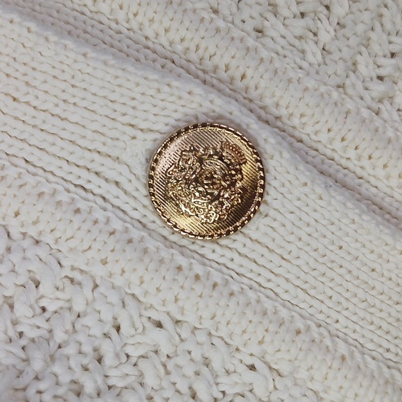 Toccin Cream Knit W Gold Buttons Cardigan. - Picture 4 of 11